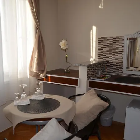 Apartment & Infinity *