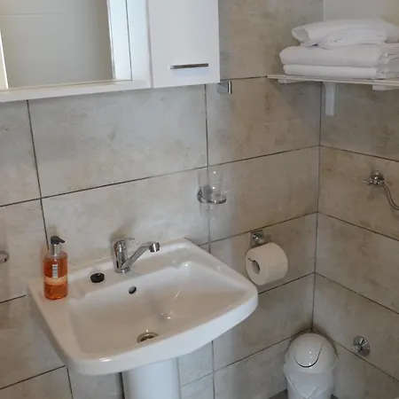 & Infinity Apartment *