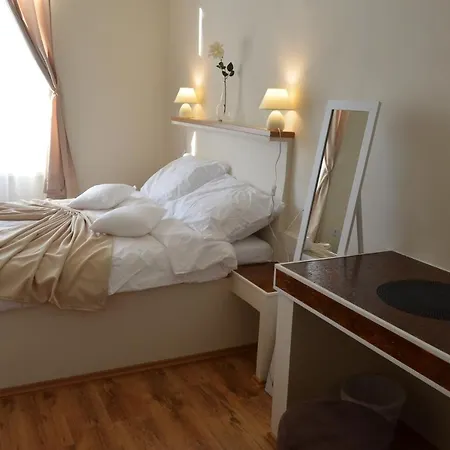 Apartment & Infinity *