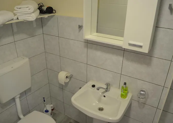 & Infinity Apartment *